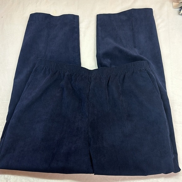 Alfred Dunner Navy Blue Corduroy Pull-on Pants size 14 - Picture 2 of 7